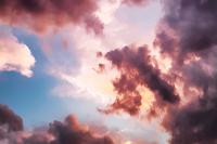 Wolken in kleur. Foto via Pexels